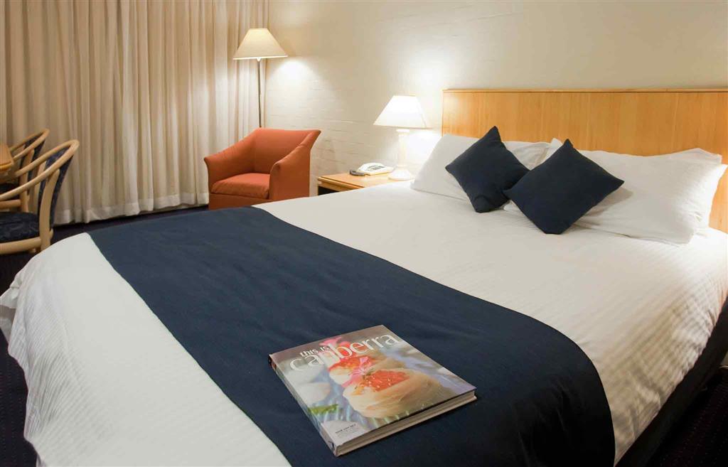 Ibis Styles Camberra Exterior foto
