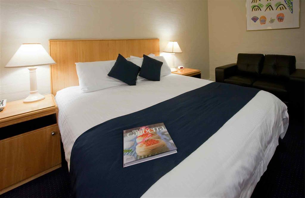 Ibis Styles Camberra Exterior foto