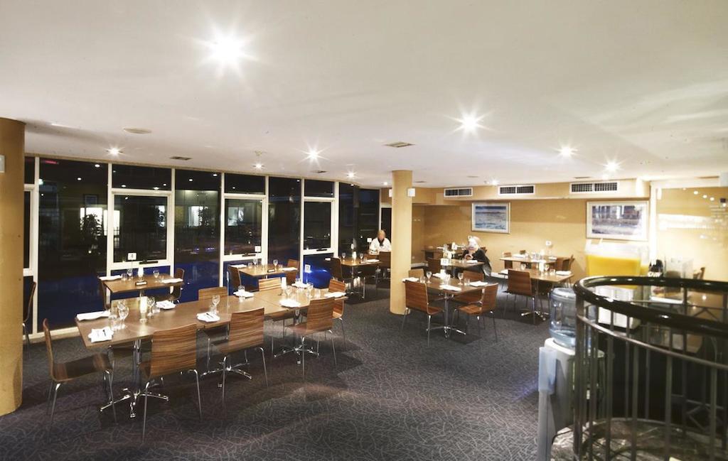 Ibis Styles Camberra Exterior foto